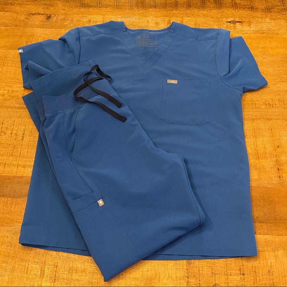 FIGS Scrubs Technical Collection Royal Blue size large